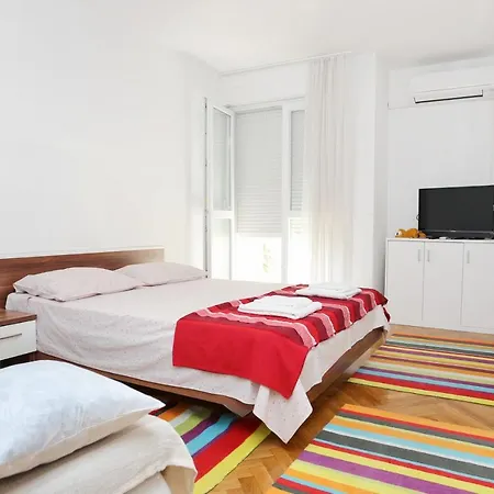 Апартаменты With Wifi - 13723 Сплит