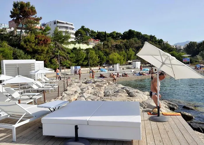 With Wifi - 13723 Apartment Split